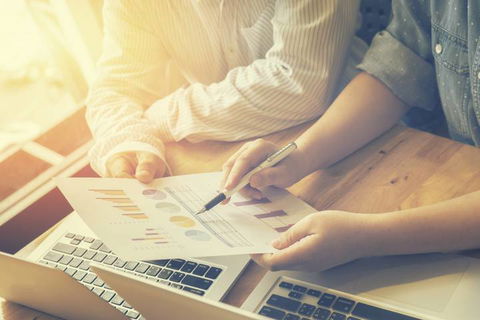 Alec MacDonald Accountant - Adelaide Accountant 12